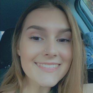 Meet your Posher, Isabella